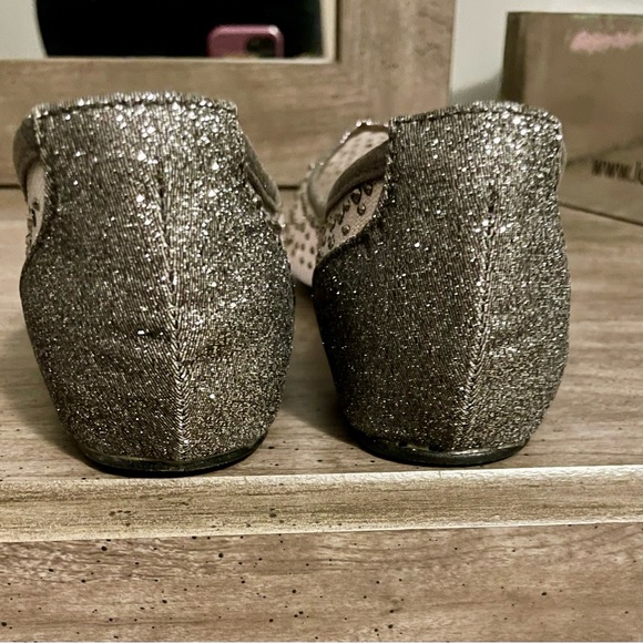 Chic by Lady Couture Flats - Picture 3 of 7